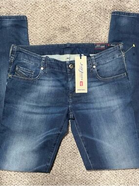 New Diesel Grupee-Ne JoggJeans Women’s Size 31 NWT Skinny Stretch Denim Jeans